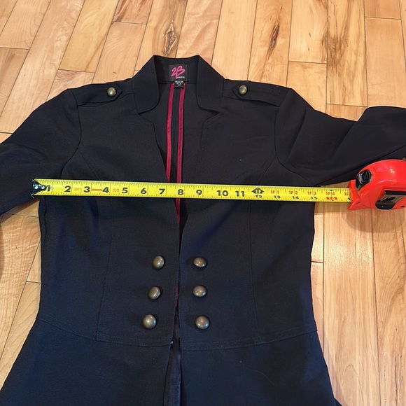 2B Bebe Blazer - Picture 8 of 9